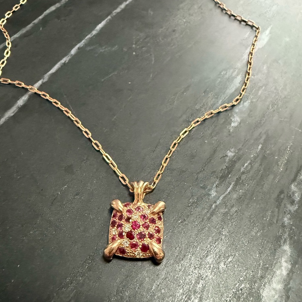 One of a kind! 14K Rose Gold Ruby & Diamond Pendant on 20” elongated cable chain - Picture 4 of 11